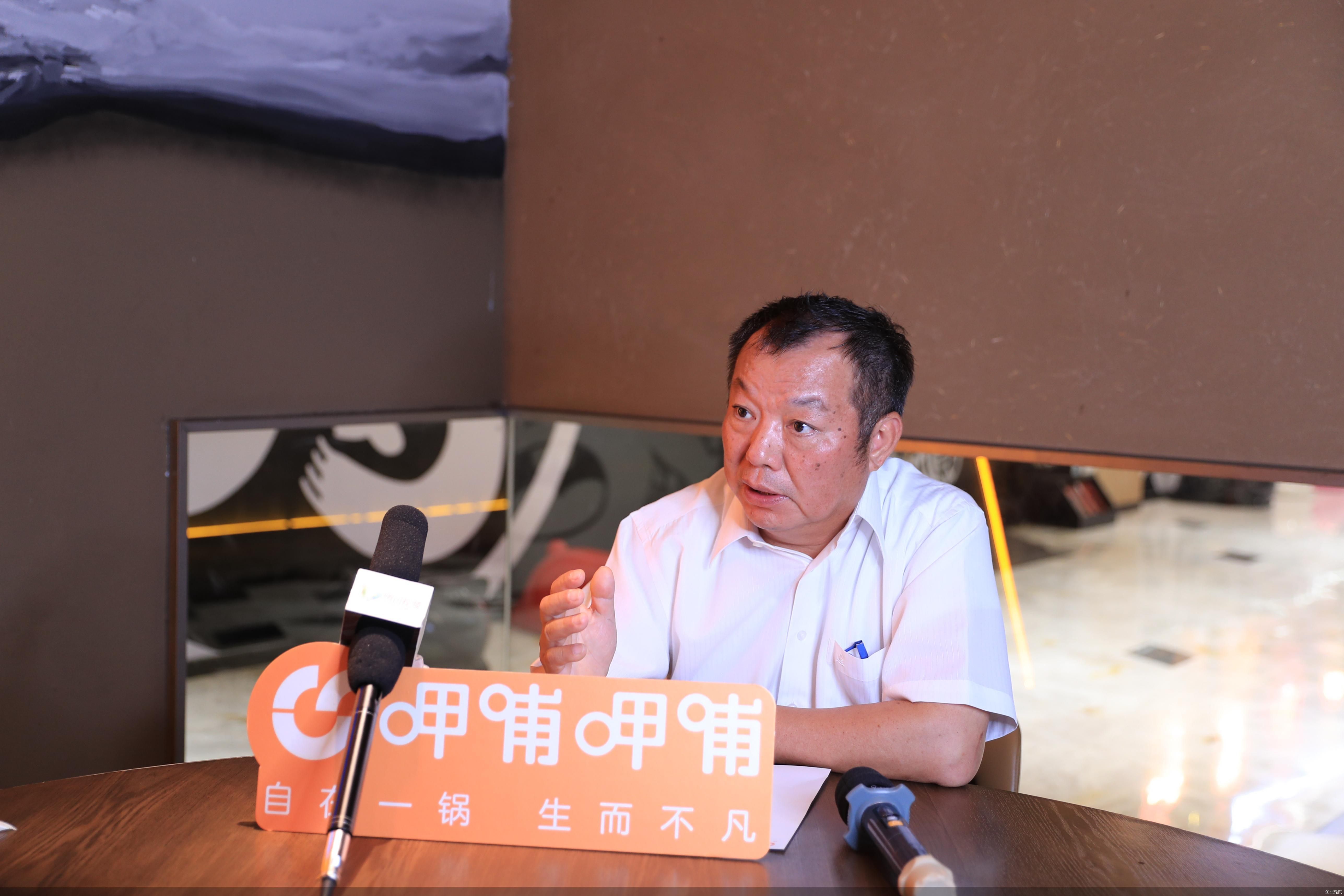 关闭200家亏损门店 退出市场 喂 喂 重装 然后“开始”?